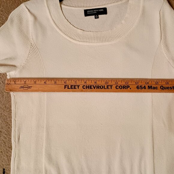 Jones New York White Top - Picture 8 of 10